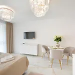 Platinum Prywatny W Diva Апартаменти Колобжег